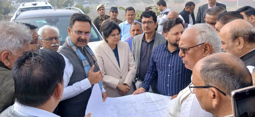 Kalyan visits Gharaunda Sector 9 Instructions to develop community center park and commercial site